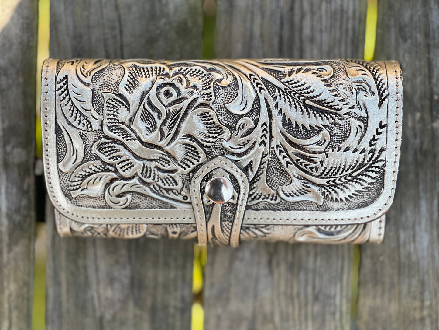 Hand-Tooled Leather Wallet "BOTON" by ALLE - ALLE Handbags