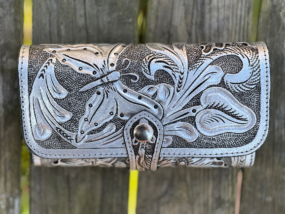 Hand-Tooled Leather Wallet "BOTON" by ALLE