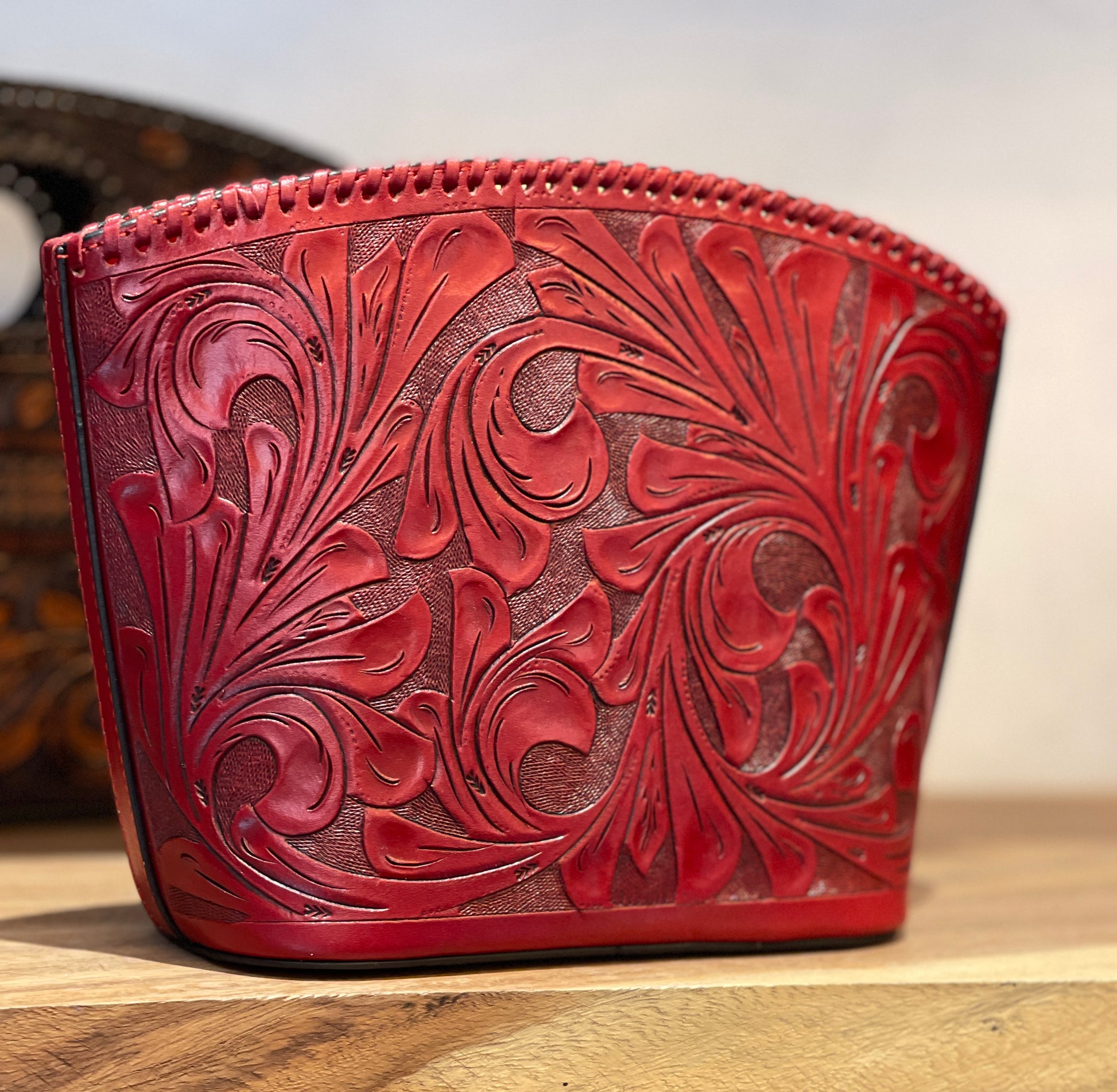Hand-Tooled Leather Crossbody FLORIDA - ALLE Handbags