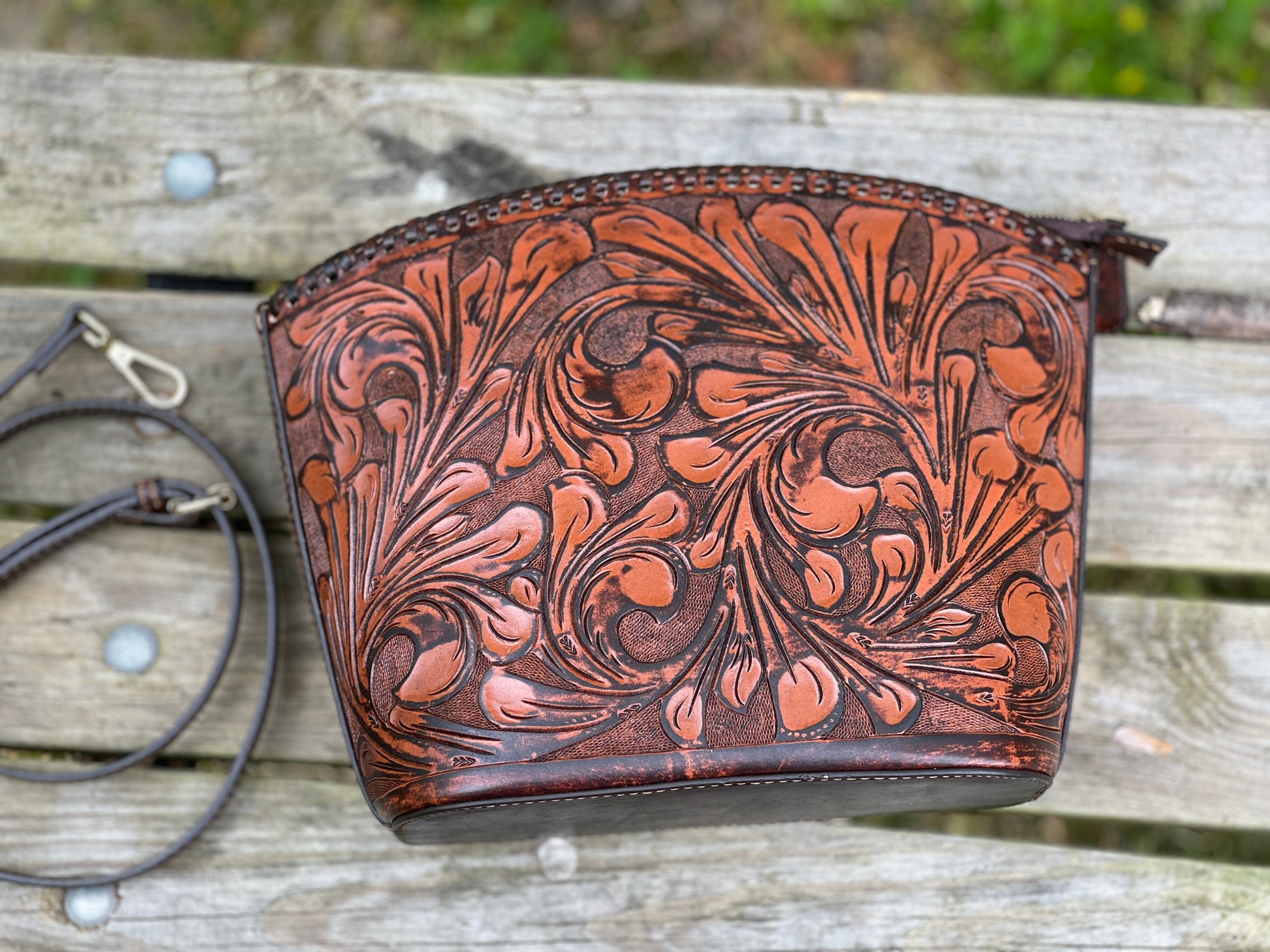 Hand-Tooled Leather Crossbody FLORIDA - ALLE Handbags