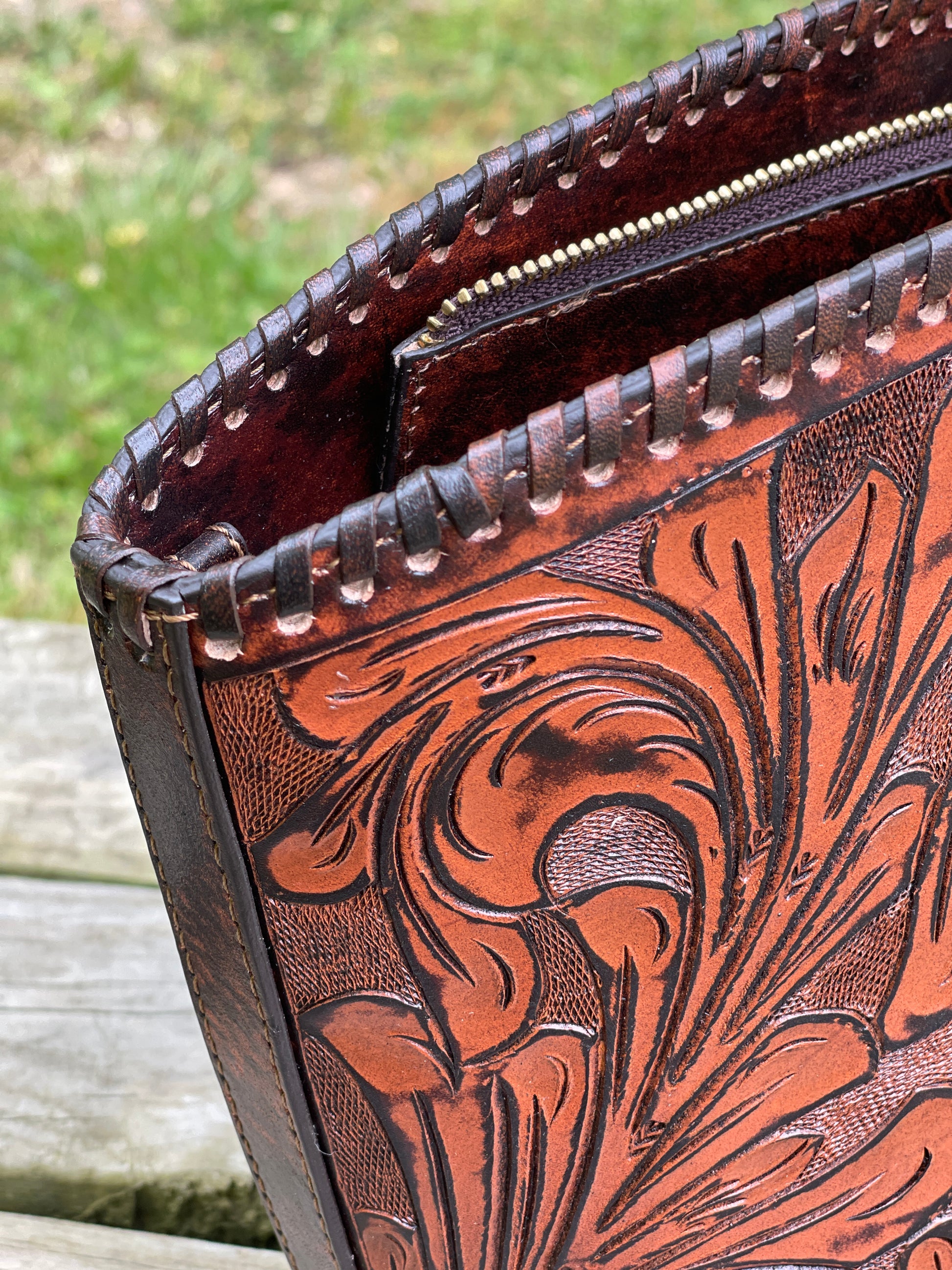 Hand-Tooled Leather Crossbody FLORIDA - ALLE Handbags