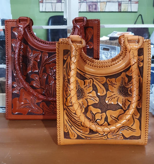 Hand Tooled Leather Hobo Bag "BAALY" by ALLE
