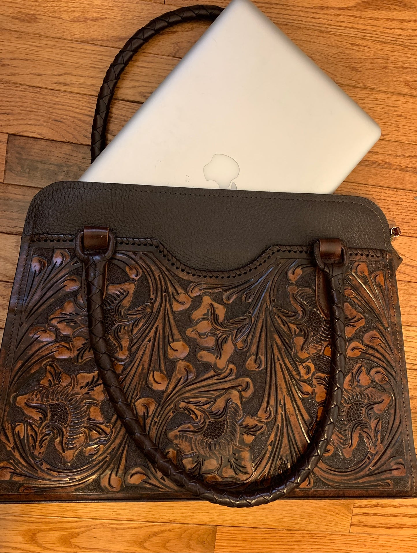 Hand-Tooled Leather Large Tote “Bolson” – Western Style Leather Bag