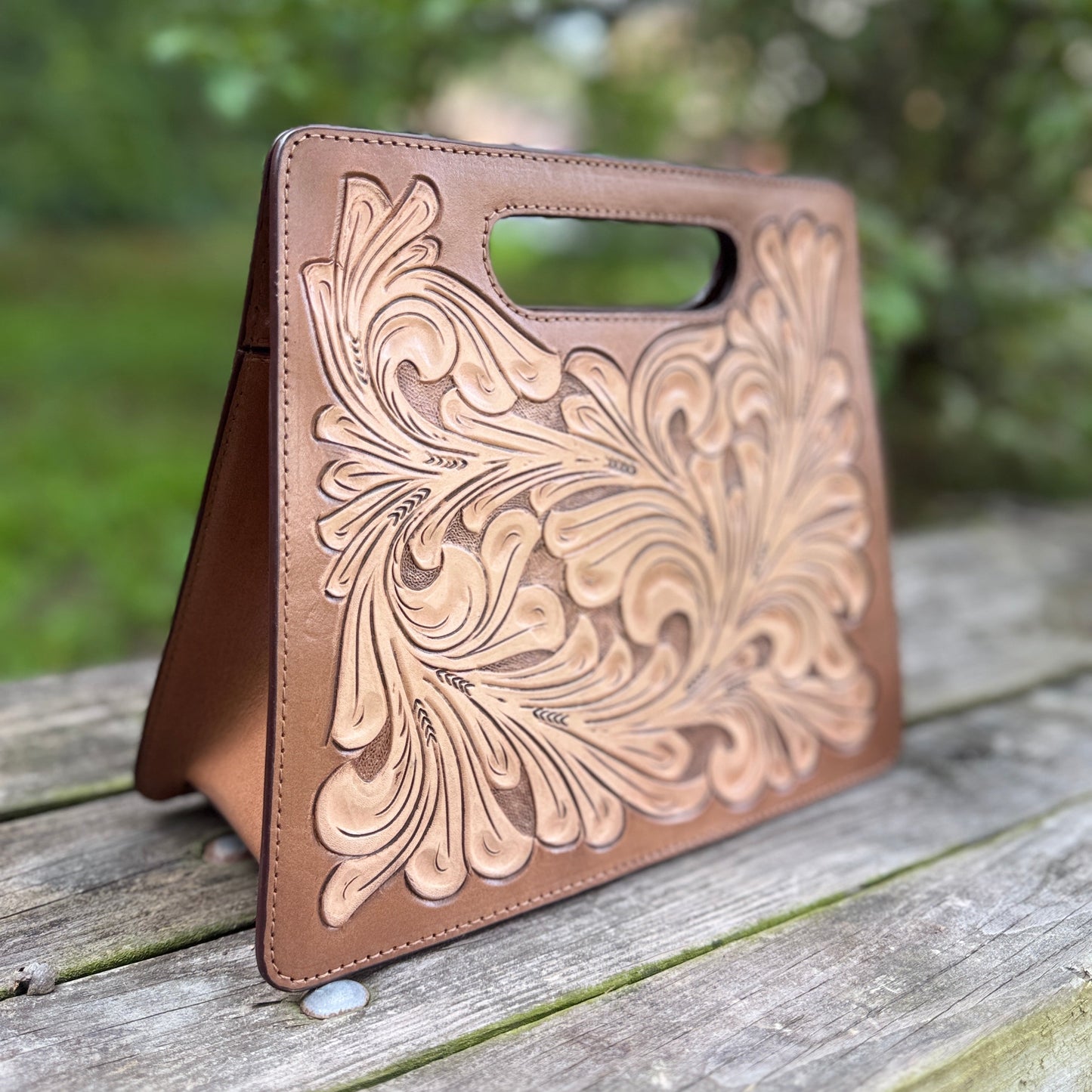 Hand-Tooled Leather Crossbody-Clutch MARIANA