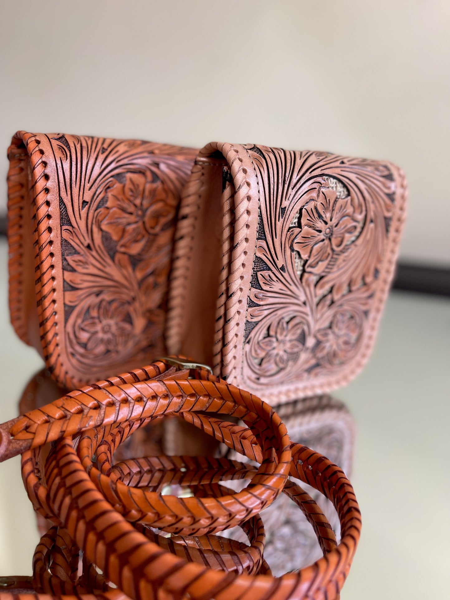 Hand-Tooled Leather Wallet & Crossbody "BETY"