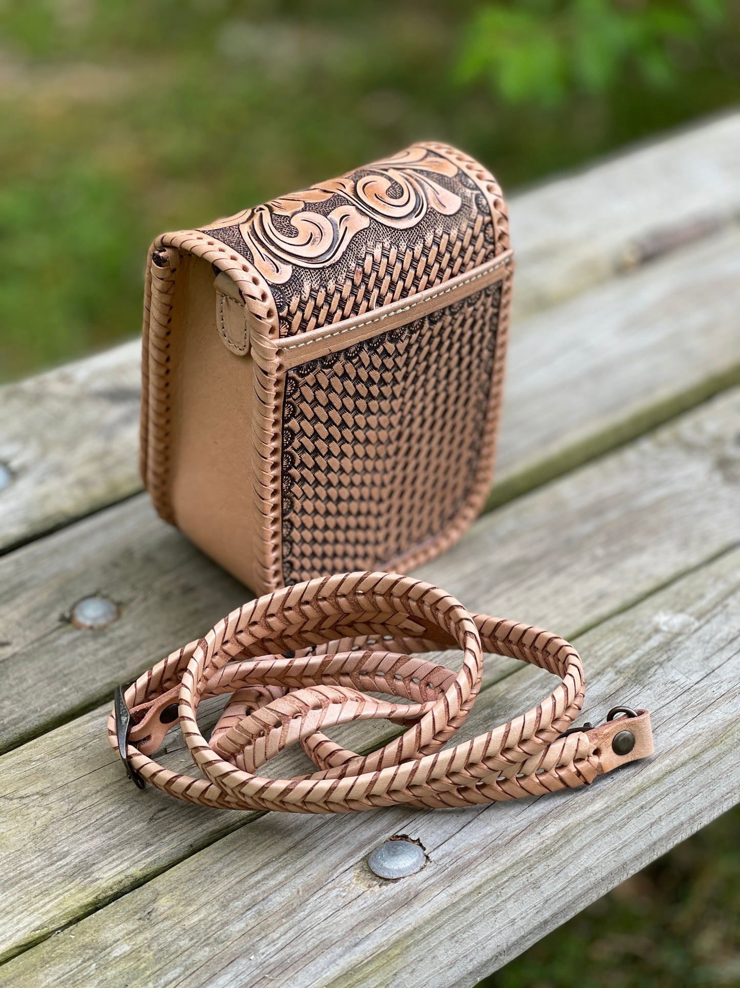 Hand-Tooled Leather Wallet & Crossbody BETY - ALLE Handbags
