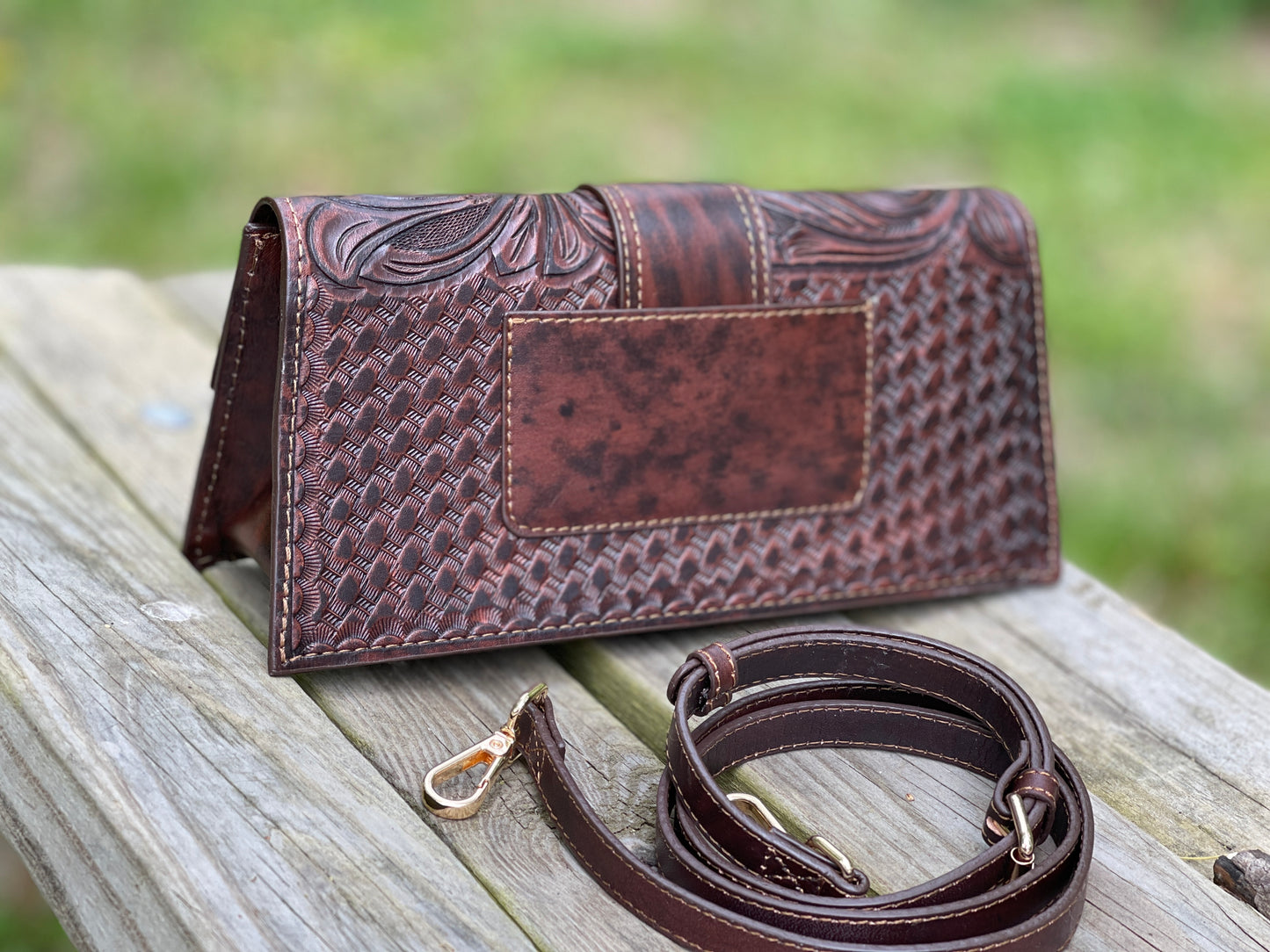 Hand-Tooled Leather Crossbody & Clutch MACLOVIA - ALLE Handbags